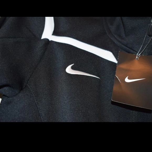 Nike Jacket - Picture 2 of 4